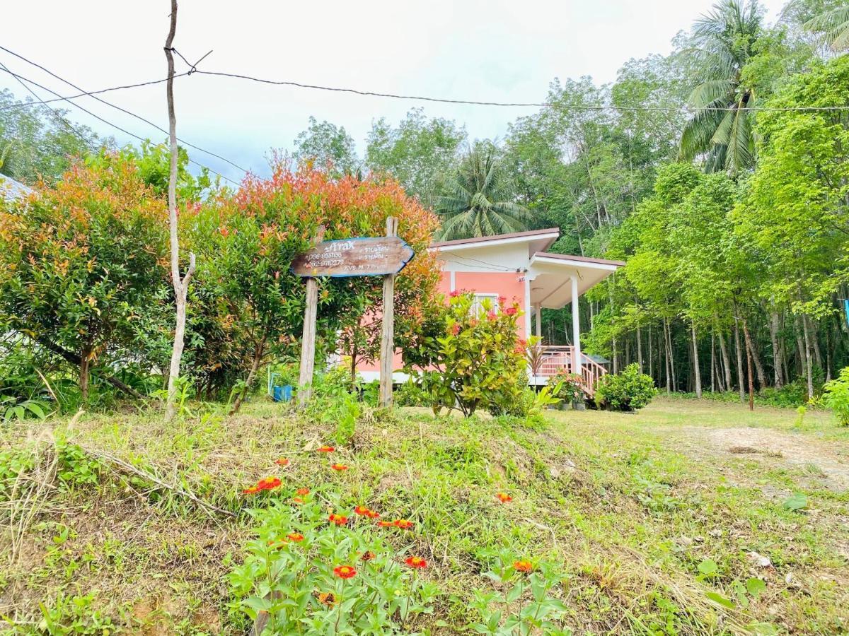 Tr Bungalow Ko Yao Esterno foto